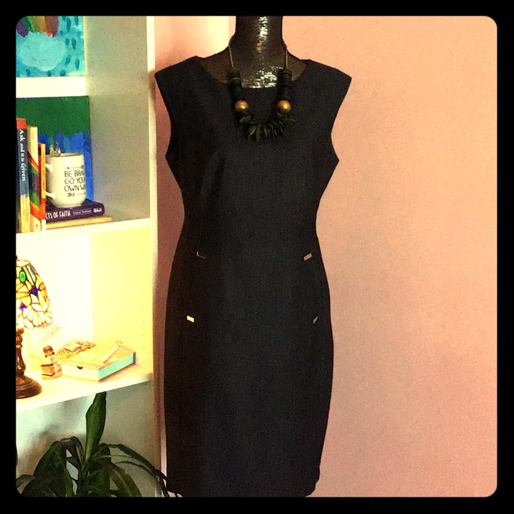 📌💲🔥 FINAL CLEARANCE 🤑Calvin Klein Sheath Dress